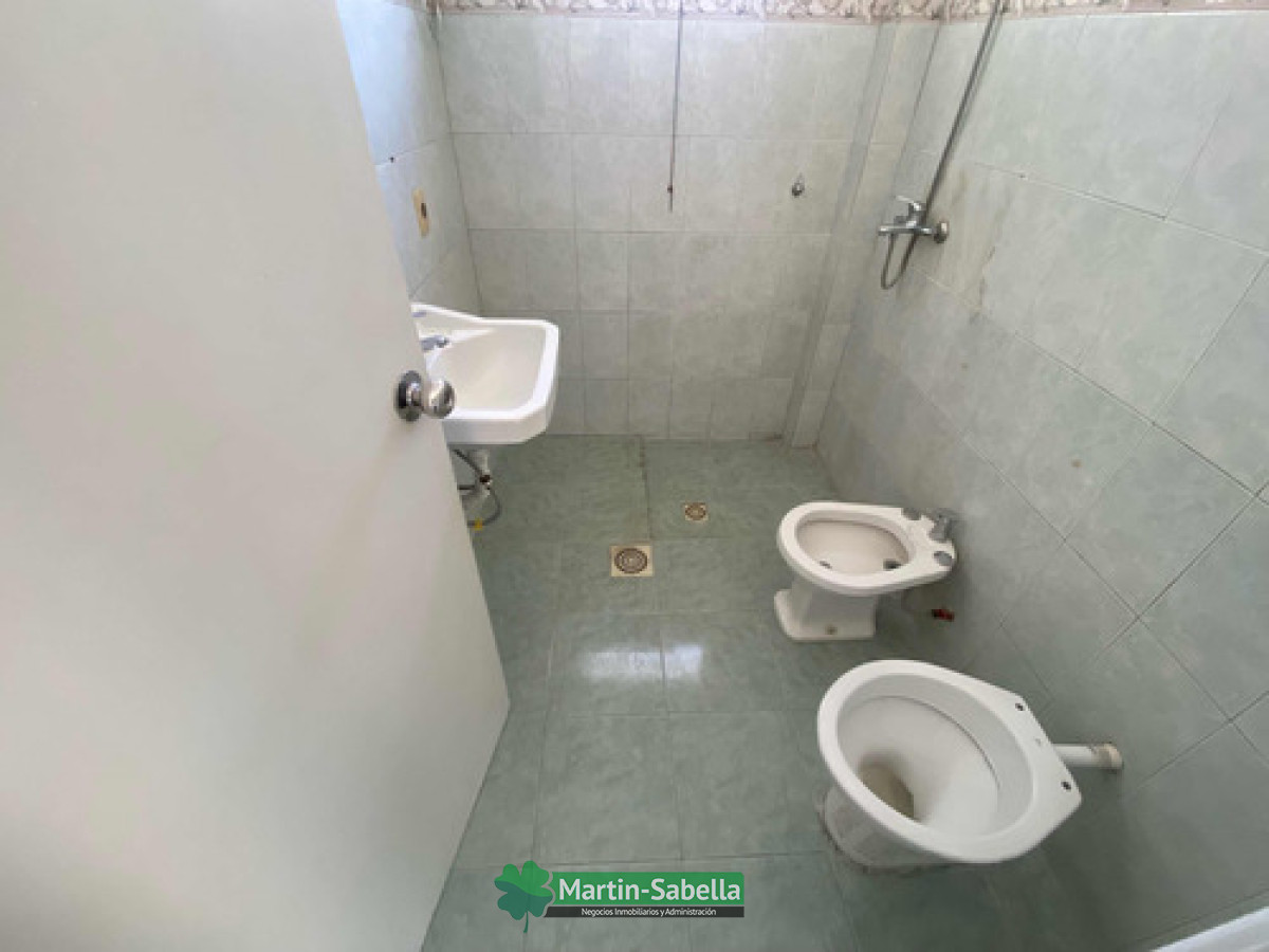 Apartamento ID.6 - Apartamento En Alquiler Peñarol   Sayago  Tipo Casita  1 Dormitorio Covadonga Esquina Santos   