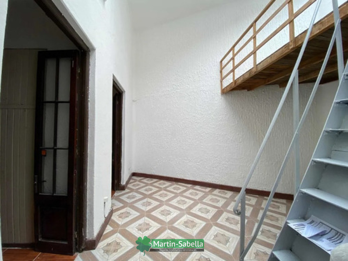 Apartamento ID.17 - Apto Tipo Casa Al Fondo 2 Dormitorios Sin Gastos Comunes  