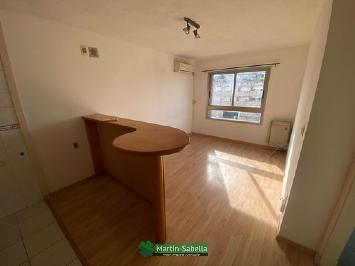 Apartamento ID.322/Apartamento-en-alquiler--Tres-Cruces- - Apartamento en alquiler - Tres Cruces 