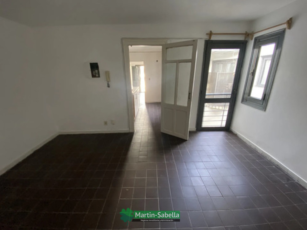 Apartamento ID.605/Apartamento-en-Alquiler--Tres-Cruces- - Apartamento en Alquiler - Tres Cruces 