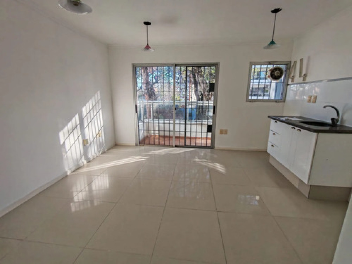 Apartamento en Venta - Puerto del Buceo 