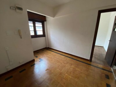 Apartamento en alquiler - Parque Rodó 