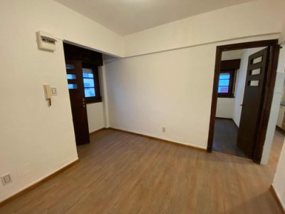 Apartamento en alquiler - Parque Rodó 