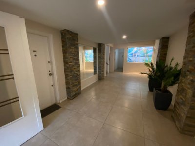 Apartamento en alquiler - Parque Rodó 