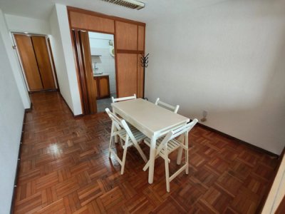 Apartamento en Alquiler - Tres Cruces 