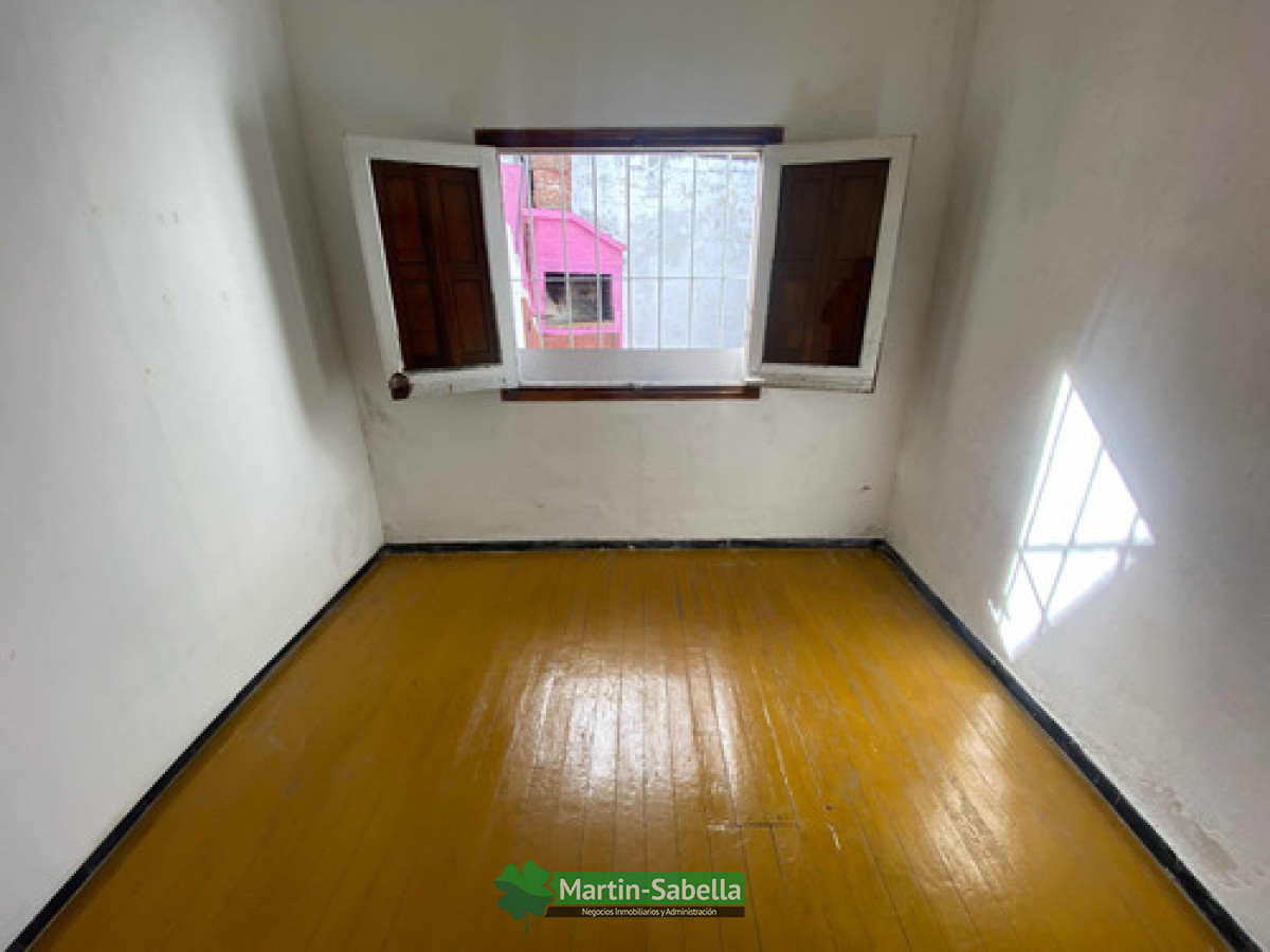 Casa ID.99/Casa-en-alquiler--Parque-Batlle- - Casa en alquiler - Parque Batlle 