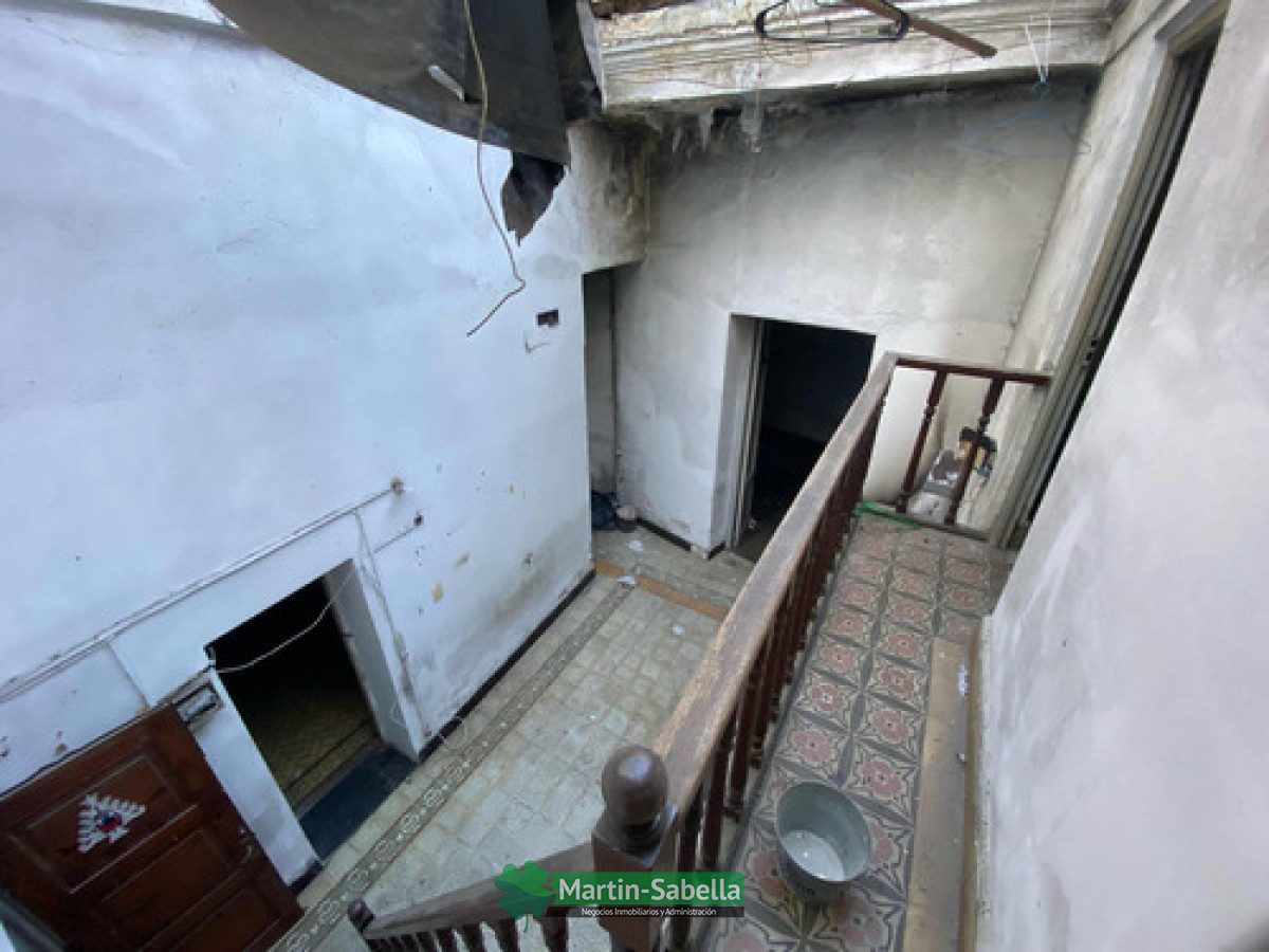 Casa ID.210/Casa-En-Venta-Para-Reciclar-Sobre-Av-Garibaldi--La-Figurita- - Casa En Venta Para Reciclar Sobre Av Garibaldi - La Figurita 