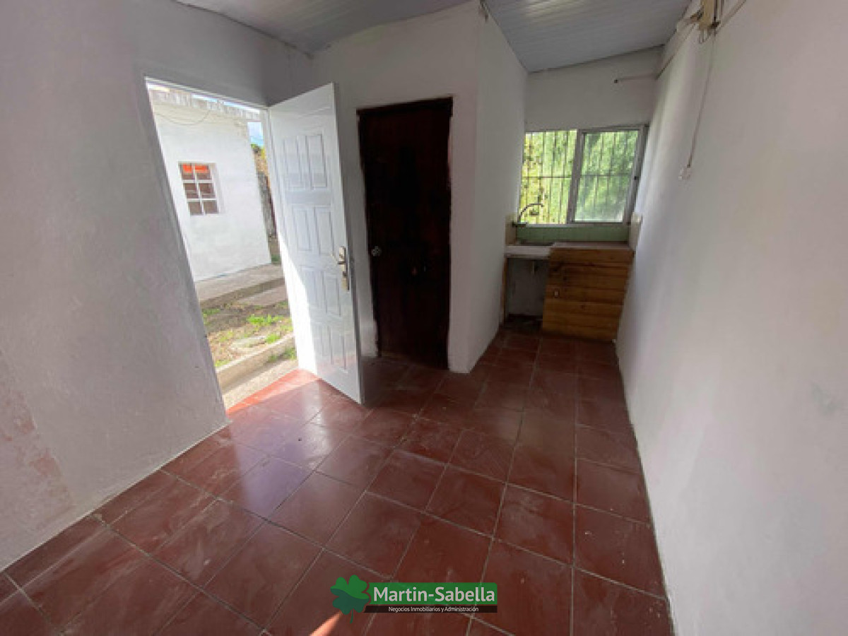 Casa ID.94/Casa-en-alquiler--Cerro- - Casa en alquiler - Cerro 