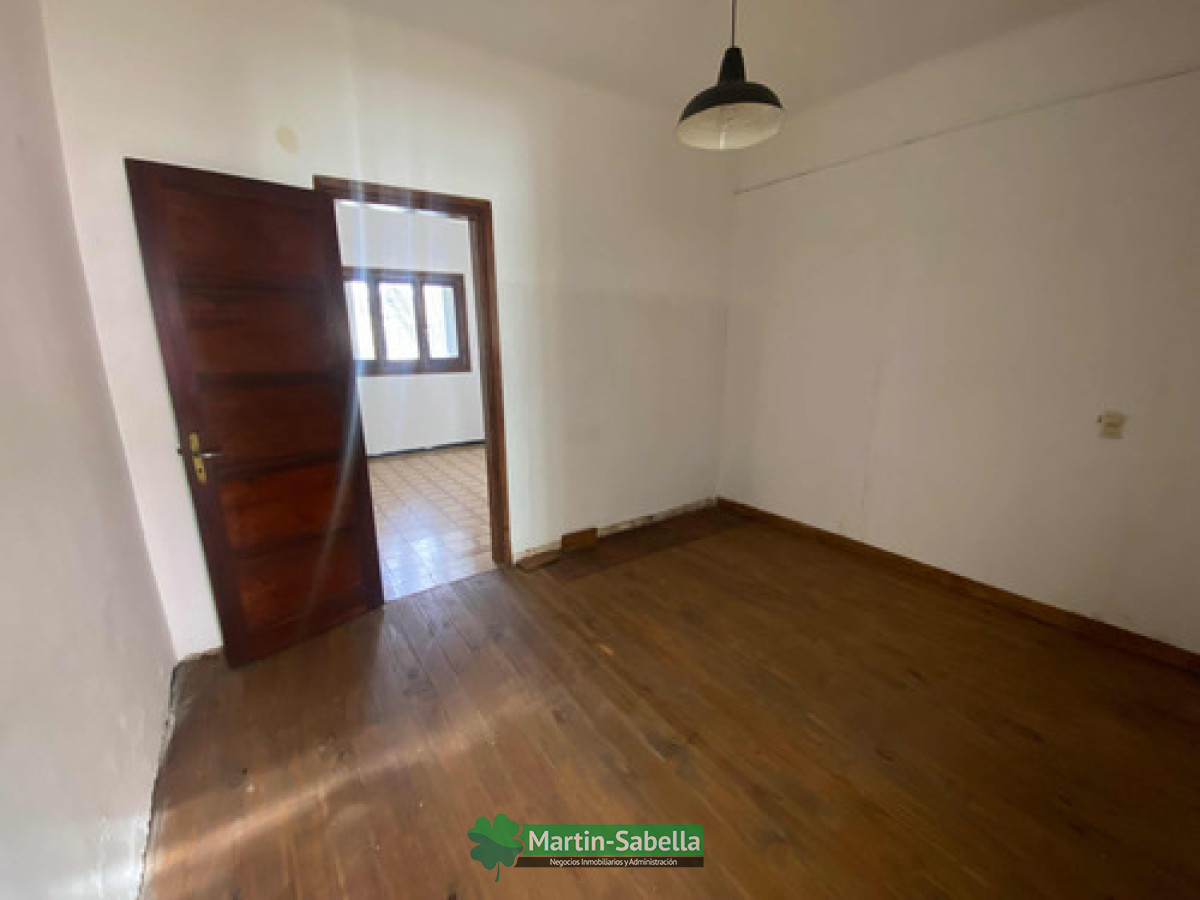 Casa ID.99/Casa-en-alquiler--Parque-Batlle- - Casa en alquiler - Parque Batlle 