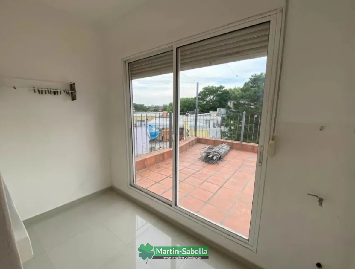 Casa ID.254/Casa-en-alquiler--Tres-Cruces- - Casa en alquiler - Tres Cruces 