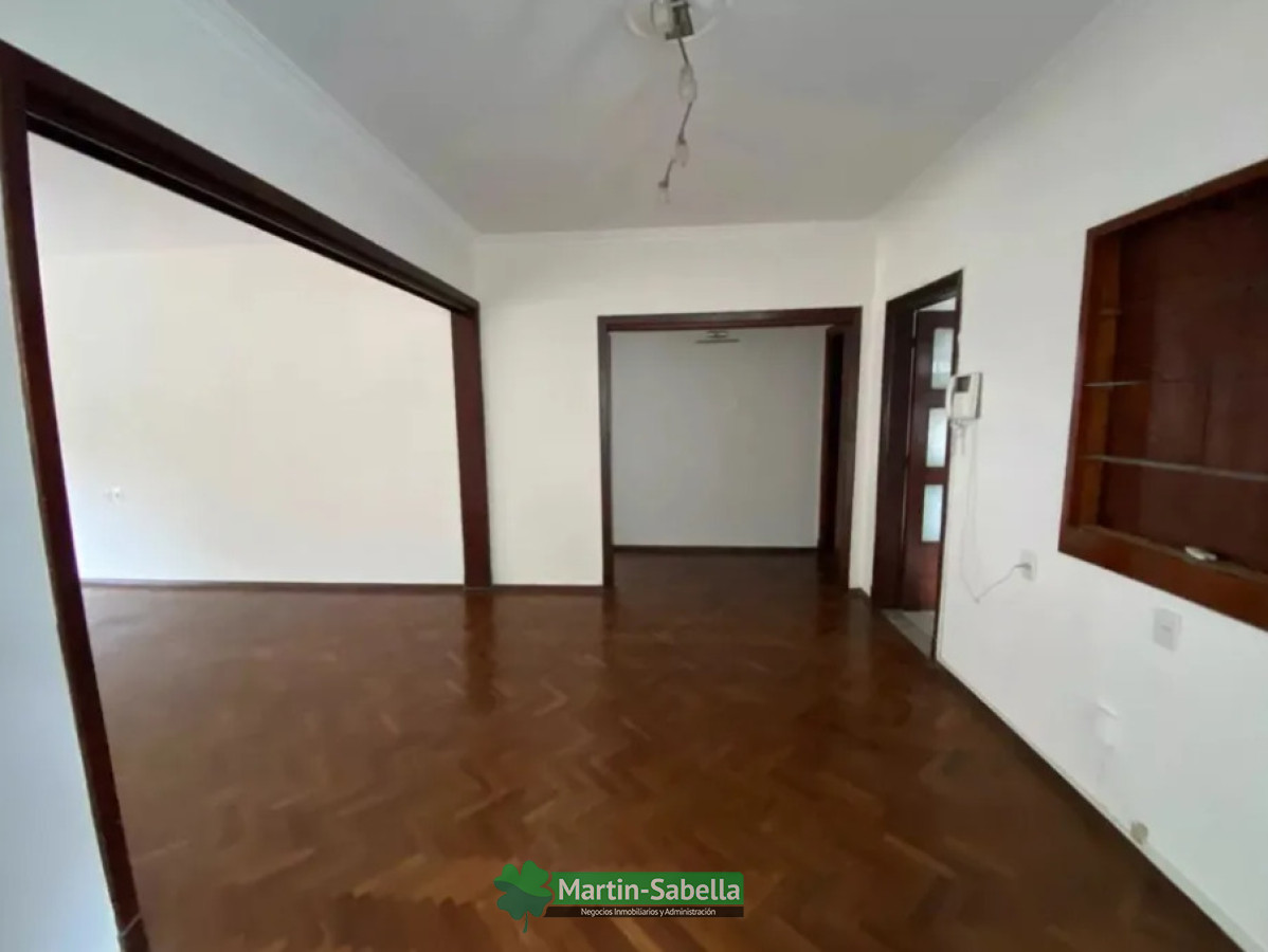 Casa ID.254/Casa-en-alquiler--Tres-Cruces- - Casa en alquiler - Tres Cruces 