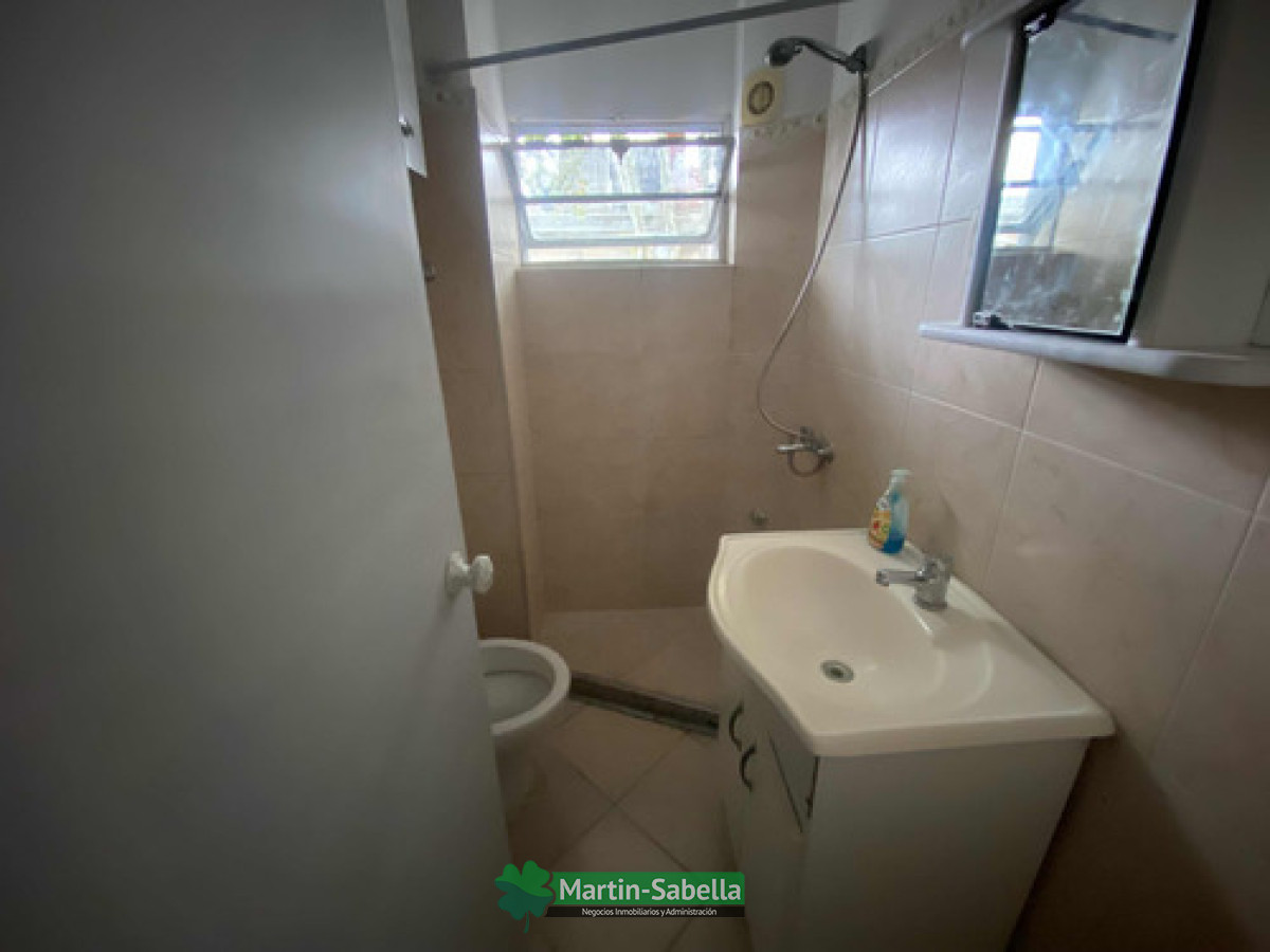 Casa ID.78/Casa-en-alquiler--La-Comercial- - Casa en alquiler - La Comercial 