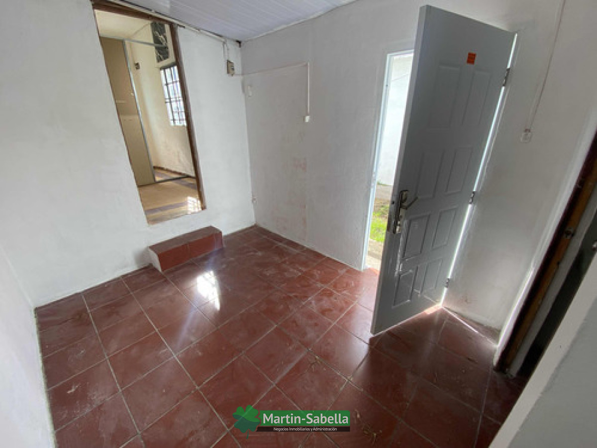 Casa ID.94/Casa-en-alquiler--Cerro- - Casa en alquiler - Cerro 