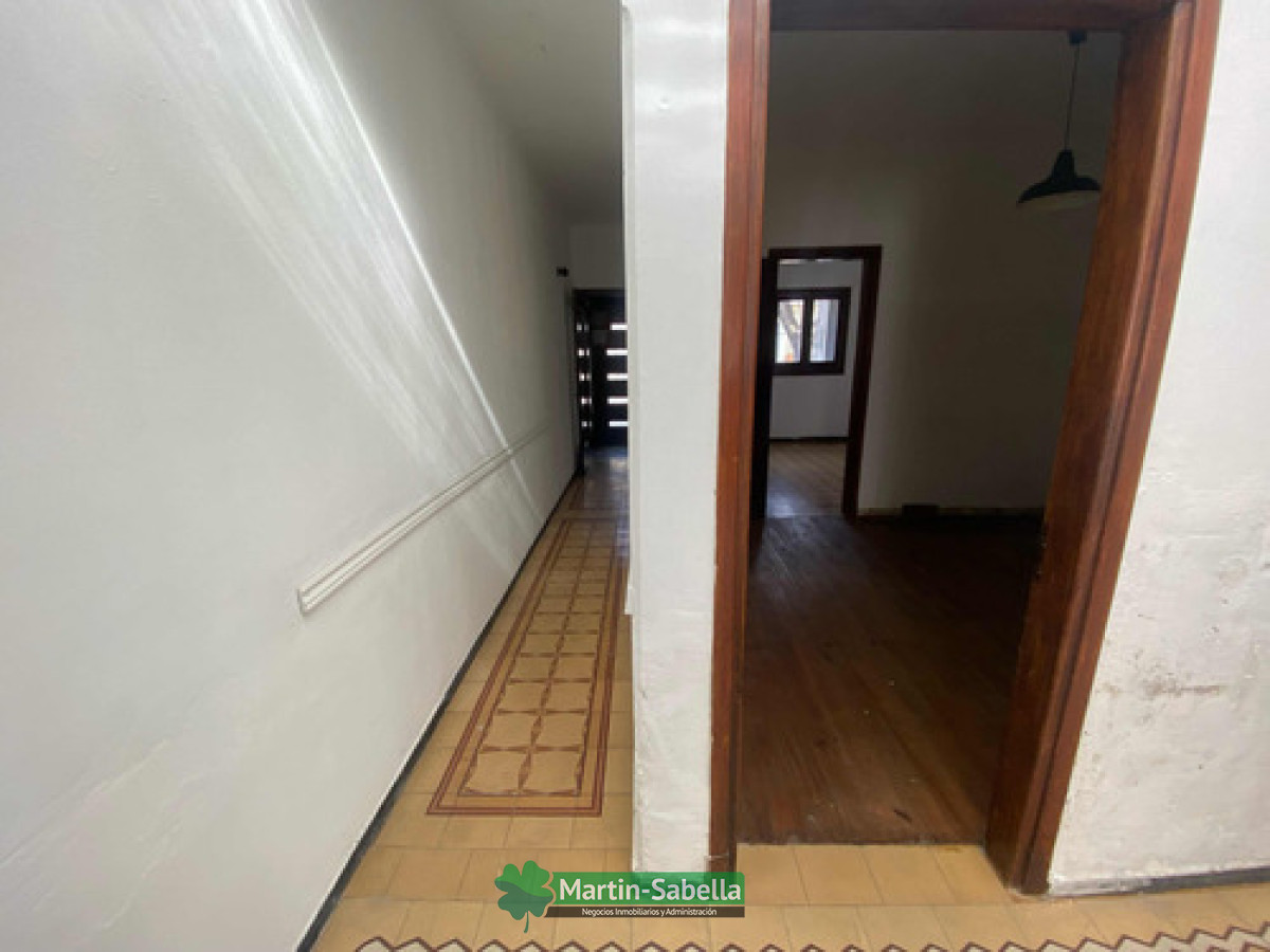 Casa ID.99/Casa-en-alquiler--Parque-Batlle- - Casa en alquiler - Parque Batlle 