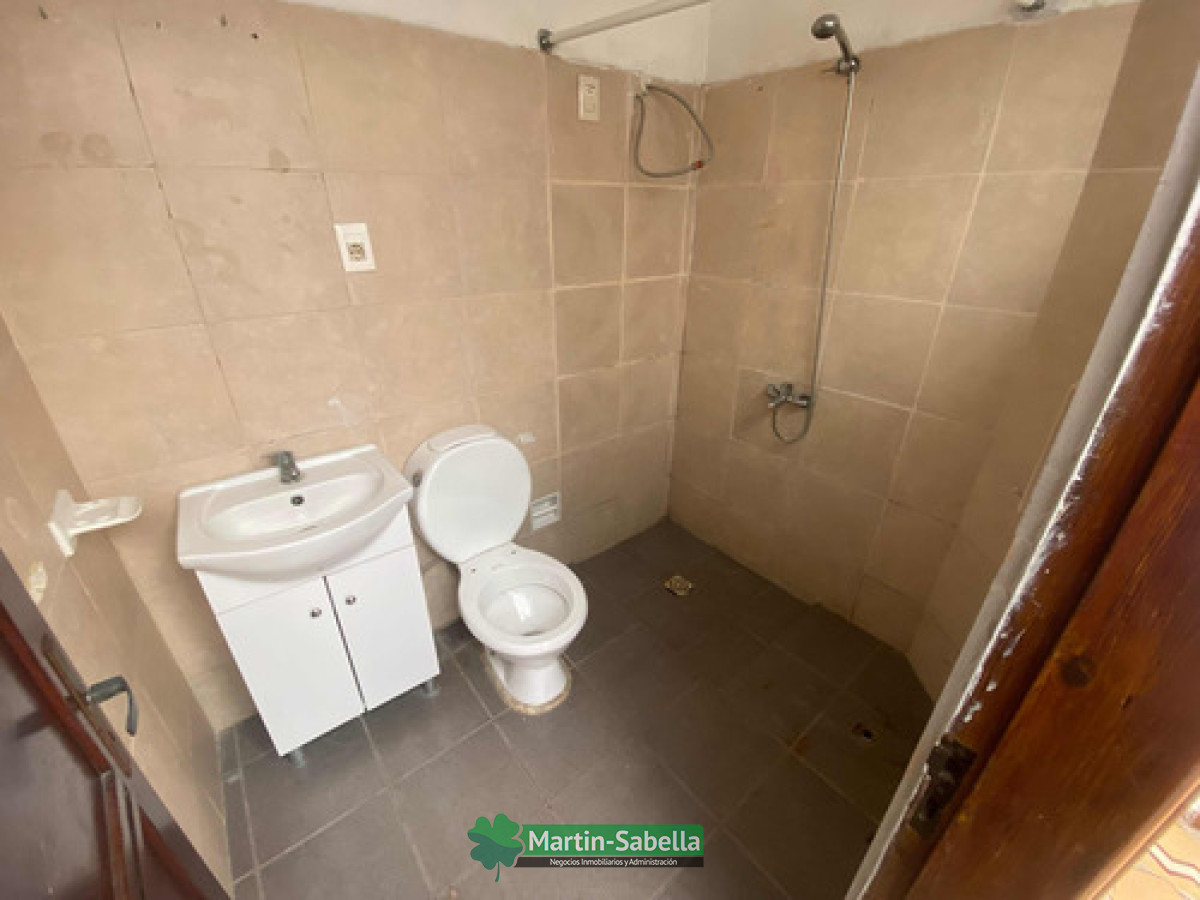 Casa ID.99/Casa-en-alquiler--Parque-Batlle- - Casa en alquiler - Parque Batlle 