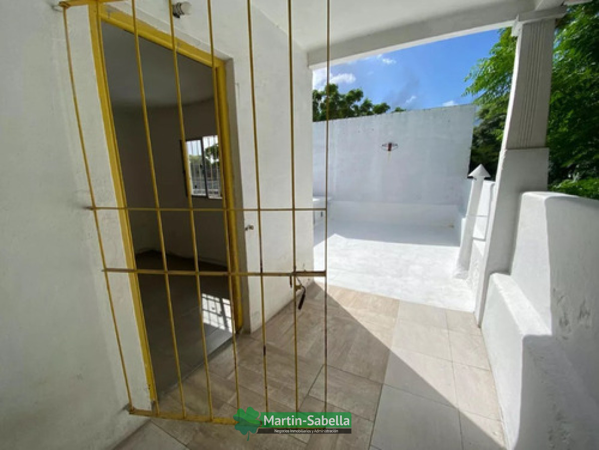 Casa ID.44/Casa-en-alquiler--Aires-Puros- - Casa en alquiler - Aires Puros 