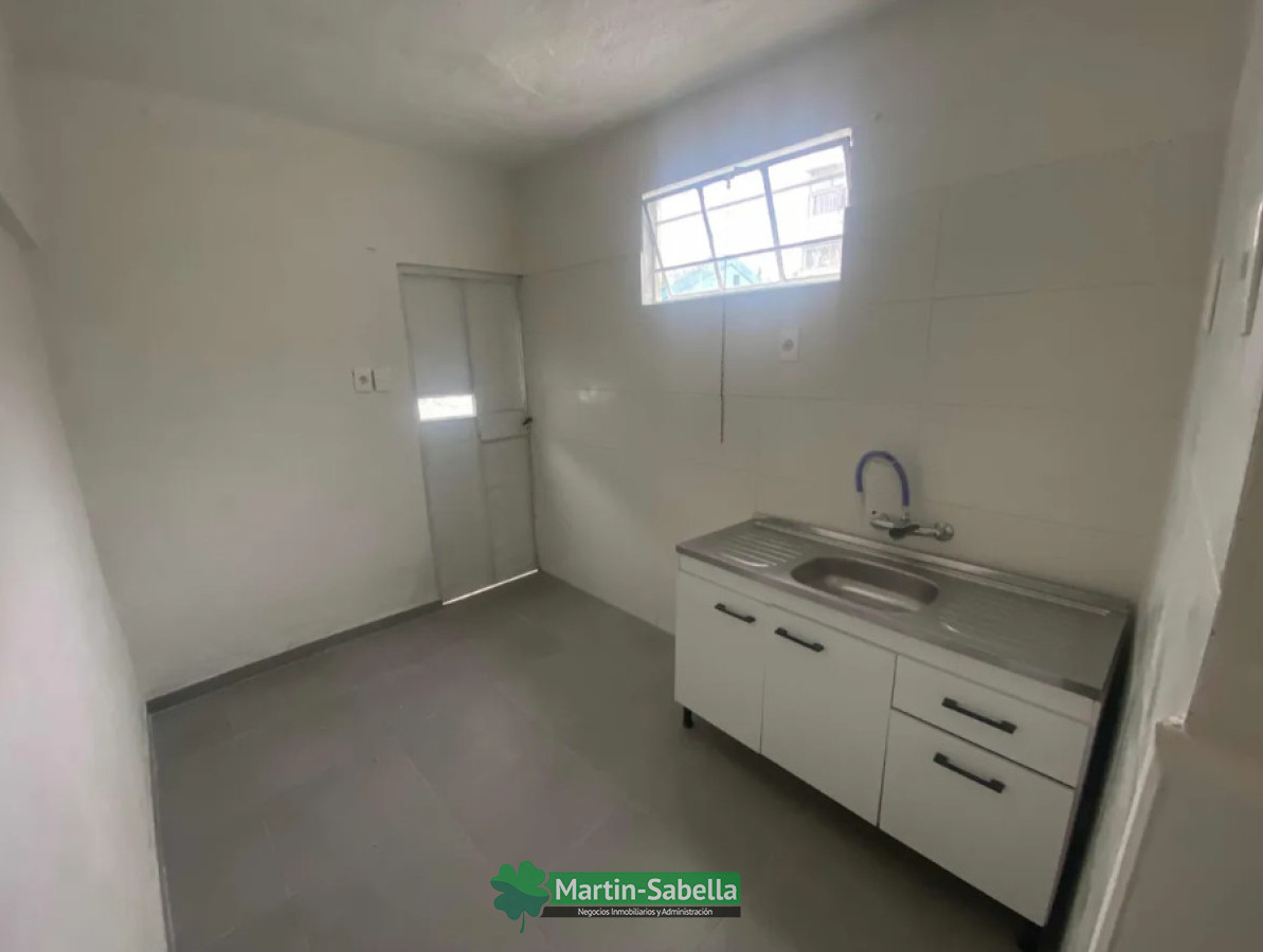 Casa ID.247/Casa-en-alquiler--Brazo-Oriental- - Casa en alquiler - Brazo Oriental 