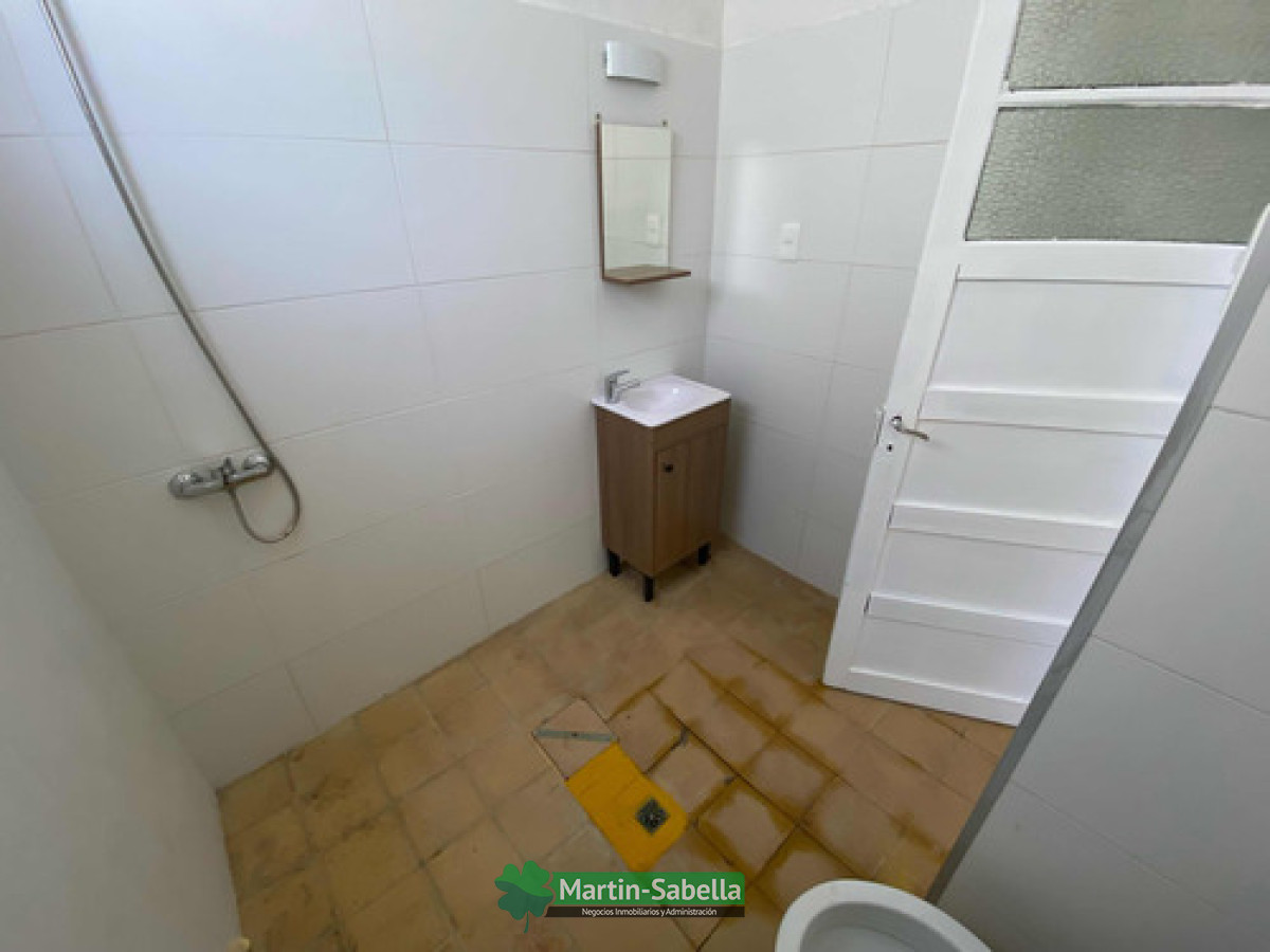 Casa ID.247/Casa-en-alquiler--Brazo-Oriental- - Casa en alquiler - Brazo Oriental 