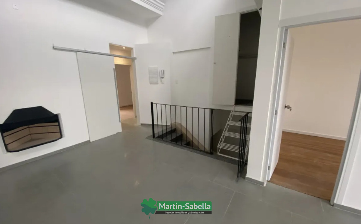 Casa ID.303/Casa-en-alquiler--La-Blanqueada- - Casa en alquiler - La Blanqueada 