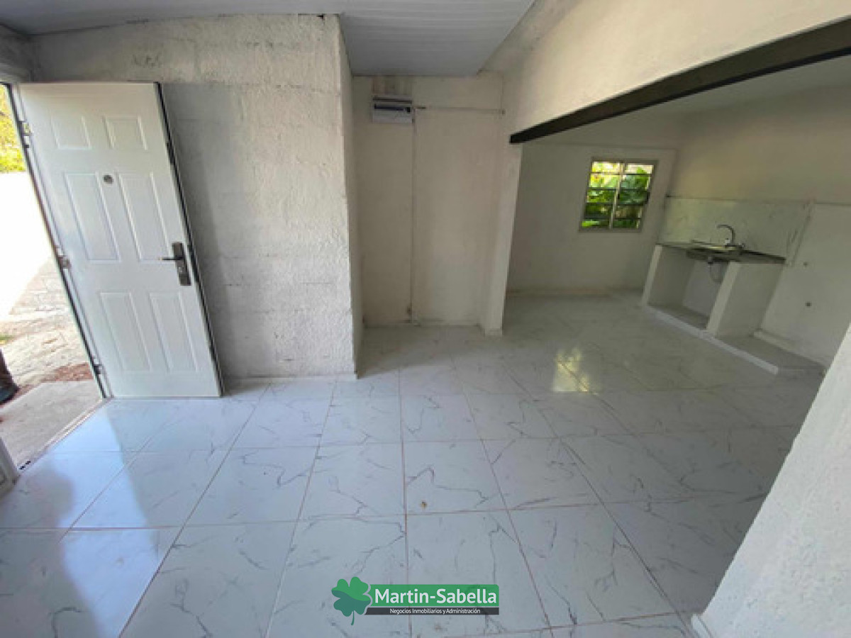 Casa ID.147/Casa-en-alquiler--Santiago-Vázquez- - Casa en alquiler - Santiago Vázquez 