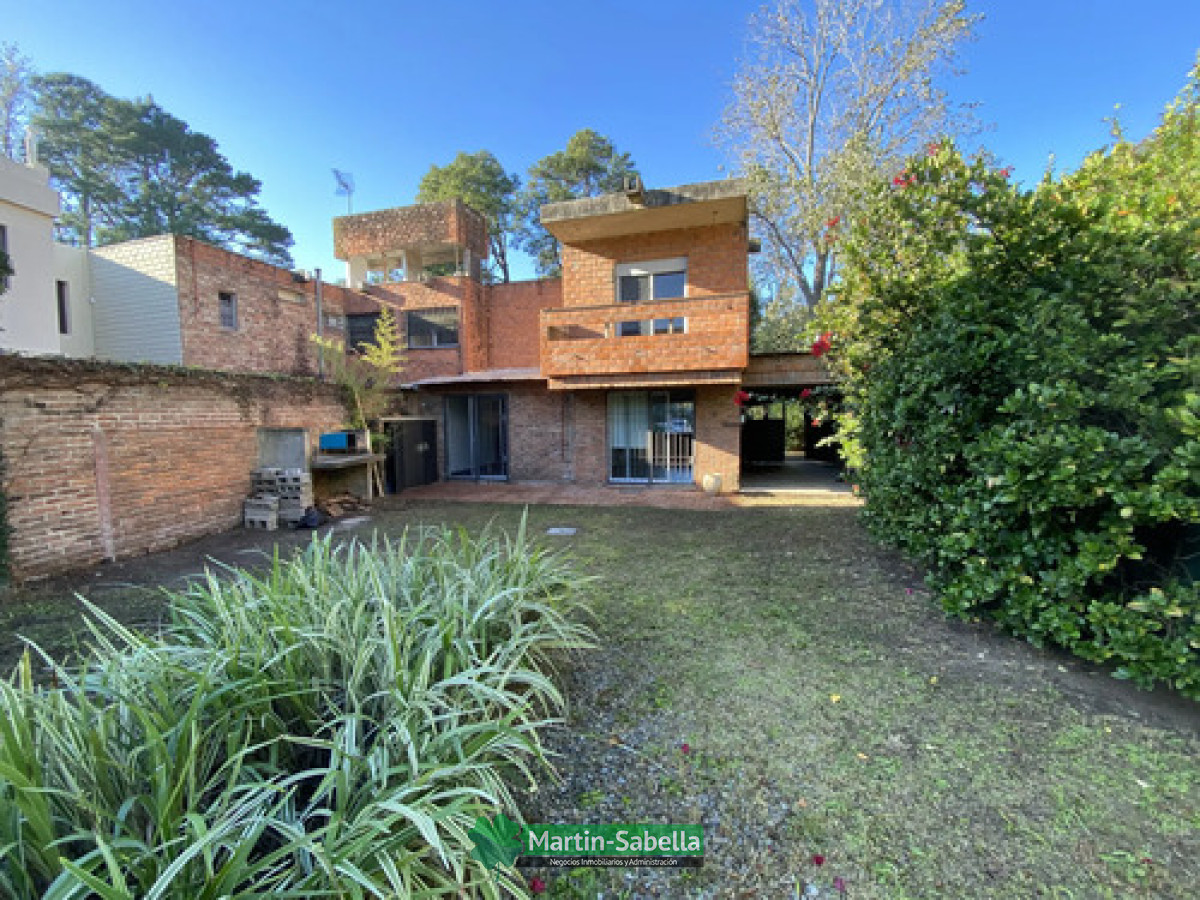 Casa ID.473/Casa-en-Alquiler--Carrasco- - Casa en Alquiler - Carrasco 