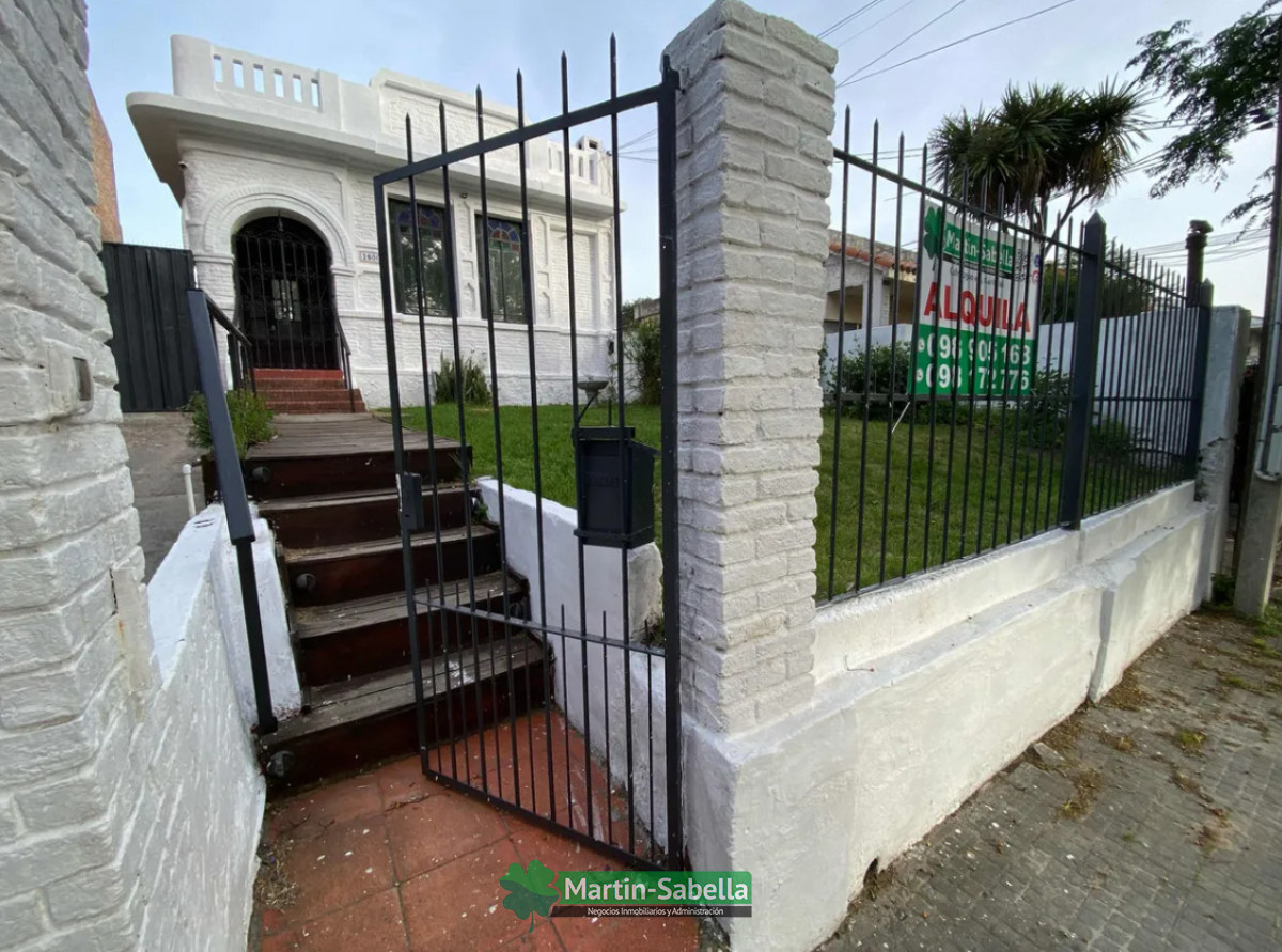 Casa ID.262/Casa-en-alquiler--Malvín- - Casa en alquiler - Malvín 