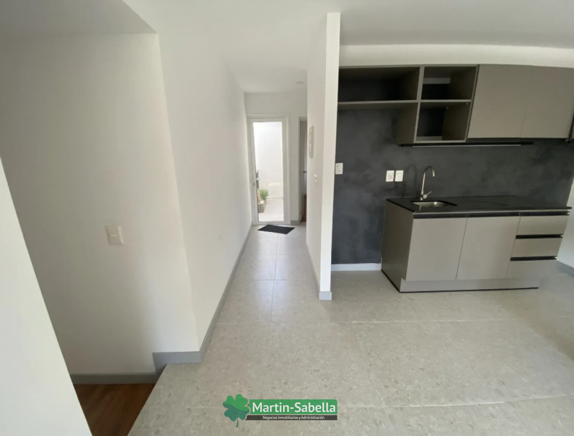 Casa ID.431/Casa-en-alquiler--Tres-Cruces- - Casa en alquiler - Tres Cruces 