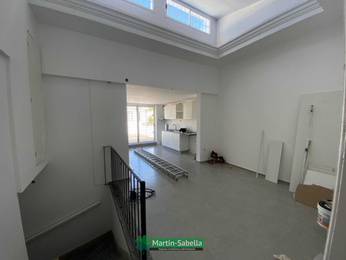 Casa ID.303/Casa-en-alquiler--La-Blanqueada- - Casa en alquiler - La Blanqueada 