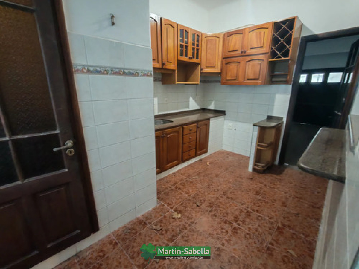 Casa ID.566/Casa-en-Alquiler--Pocitos- - Casa en Alquiler - Pocitos 