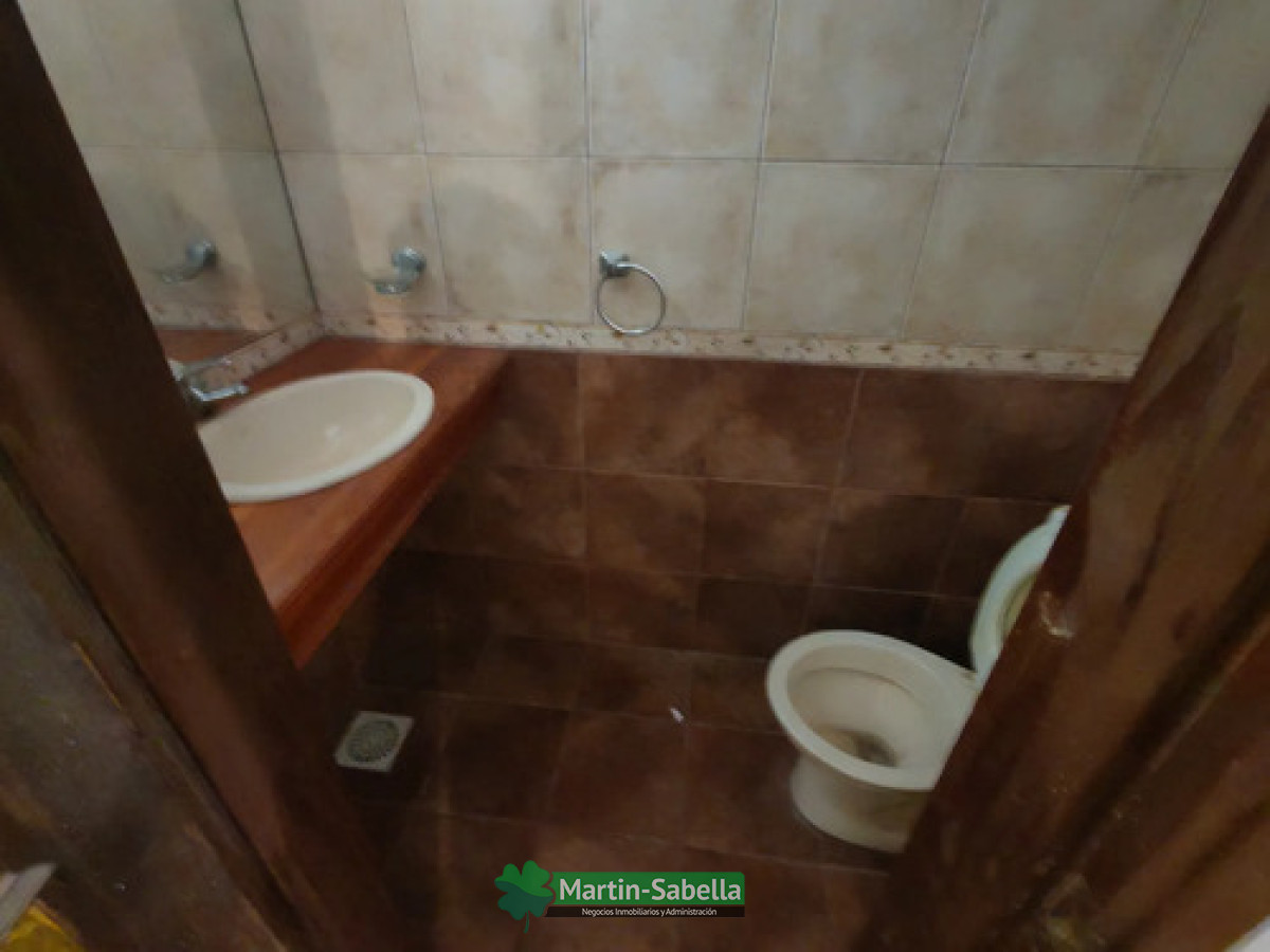 Casa ID.566/Casa-en-Alquiler--Pocitos- - Casa en Alquiler - Pocitos 