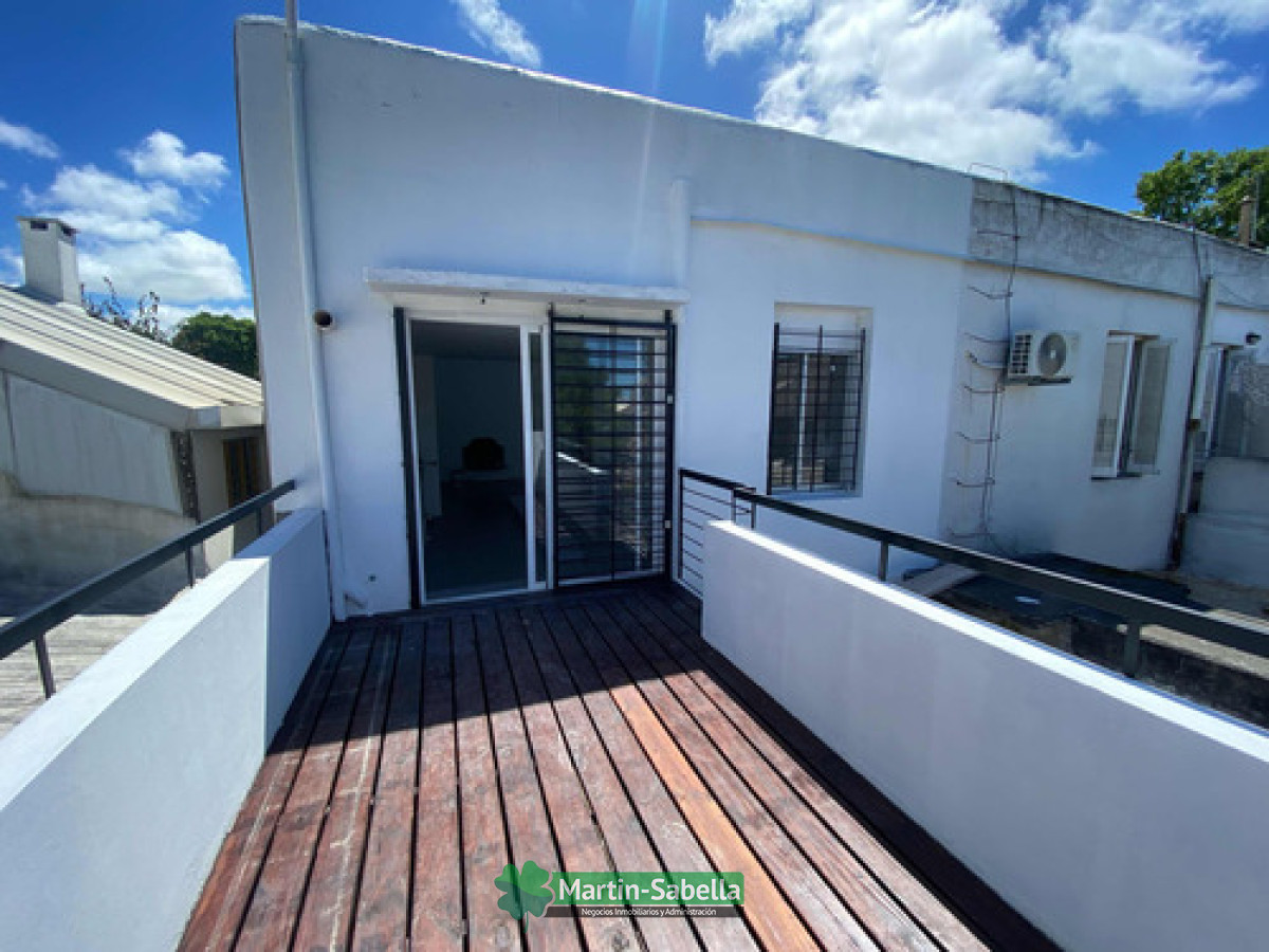 Casa ID.303/Casa-en-alquiler--La-Blanqueada- - Casa en alquiler - La Blanqueada 