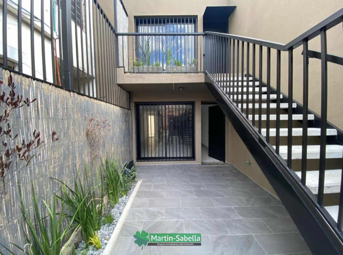 Casa ID.225/Casa-en-Venta--Tres-Cruces- - Casa en Venta - Tres Cruces 