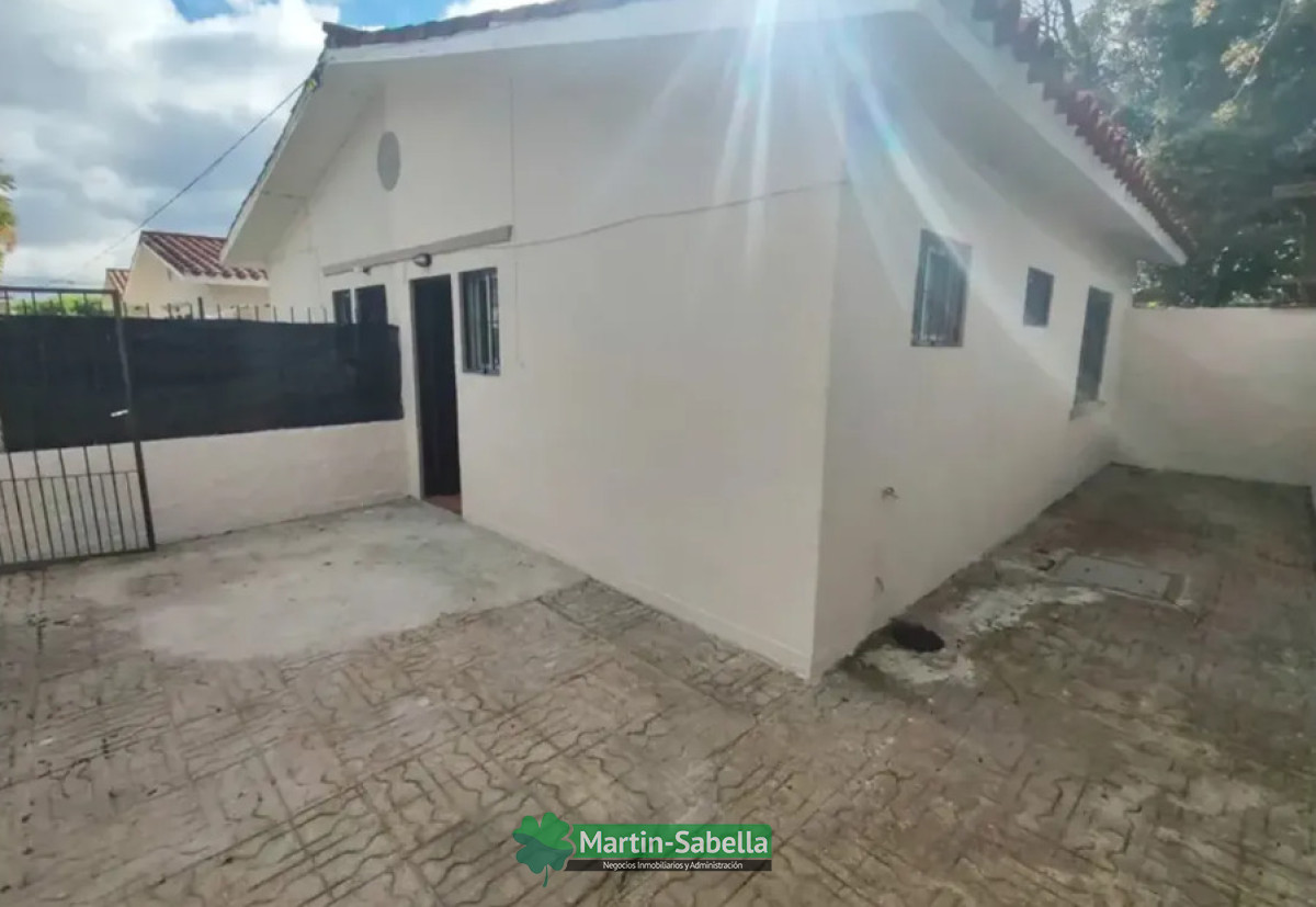 Casa ID.552/Casa-en-Alquiler--Peñarol- - Casa en Alquiler - Peñarol 