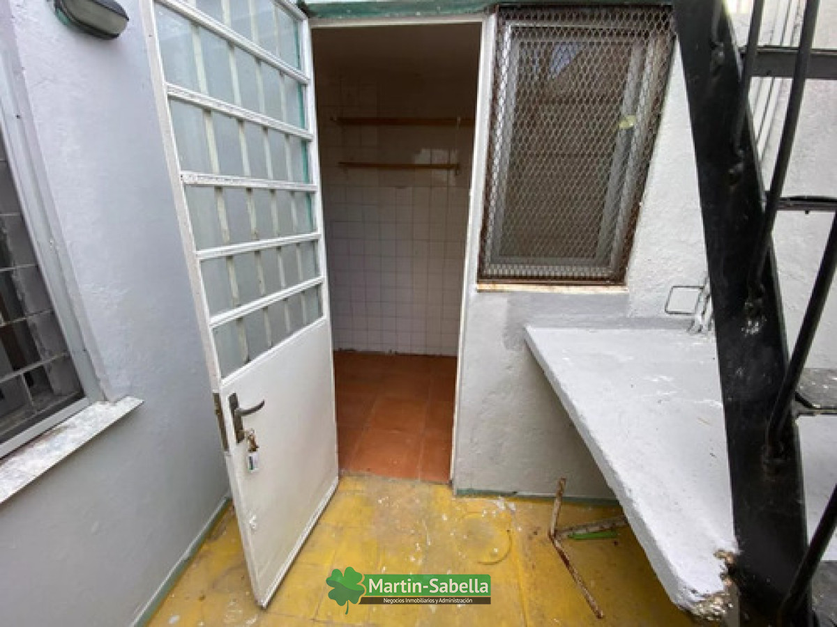 Casa ID.28 - Casa En Venta 1 Dormitorio Con Acceso A  La Azota Y Patio Chico Con Parrillero 