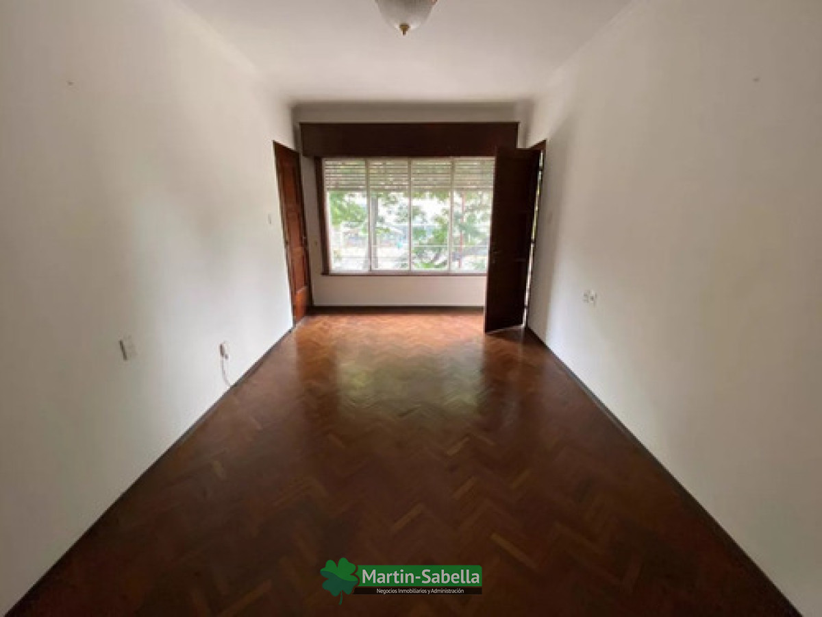 Casa ID.254/Casa-en-alquiler--Tres-Cruces- - Casa en alquiler - Tres Cruces 