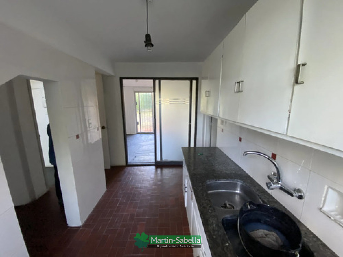 Casa ID.473/Casa-en-Alquiler--Carrasco- - Casa en Alquiler - Carrasco 