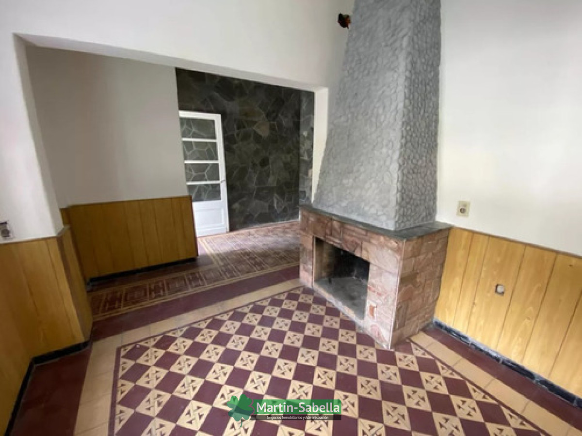 Casa ID.28 - Casa En Venta 1 Dormitorio Con Acceso A  La Azota Y Patio Chico Con Parrillero 