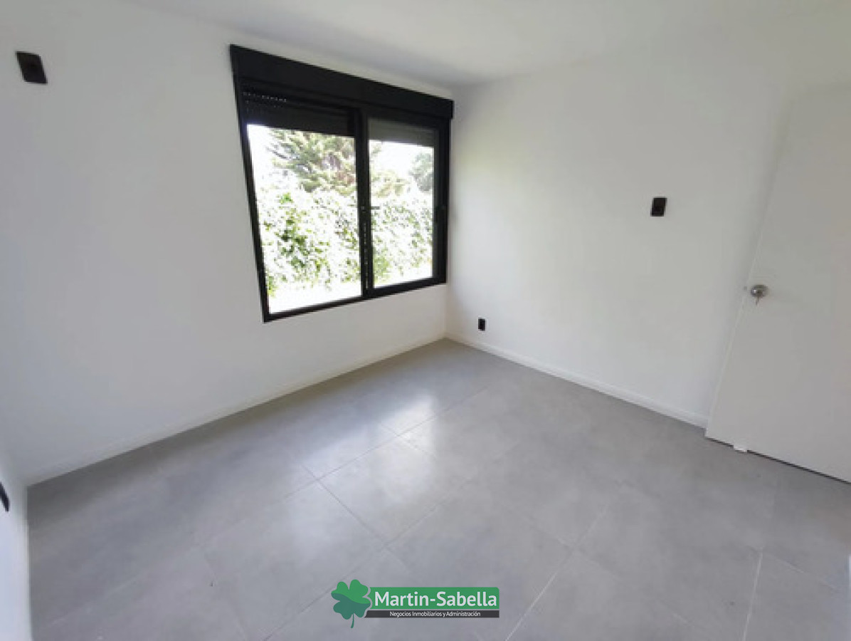 Casa ID.369/Casa-en-alquiler--El-Pinar,-Canelones- - Casa en alquiler - El Pinar, Canelones 