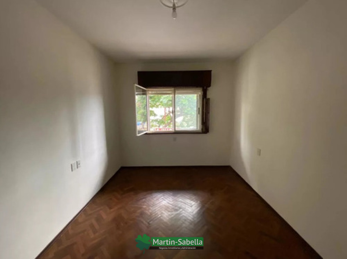 Casa ID.253/Casa-en-alquiler--La-Blanqueada- - Casa en alquiler - La Blanqueada 