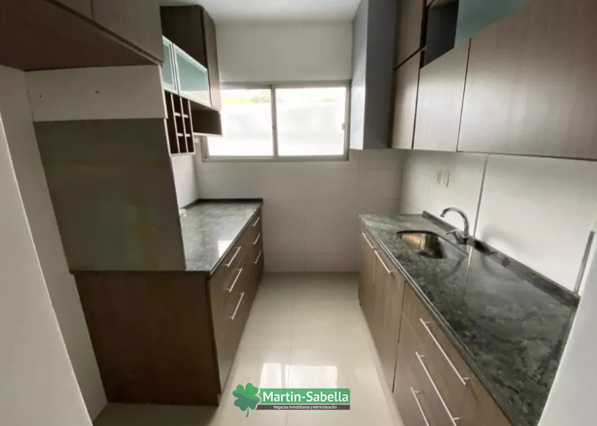 Casa ID.254/Casa-en-alquiler--Tres-Cruces- - Casa en alquiler - Tres Cruces 