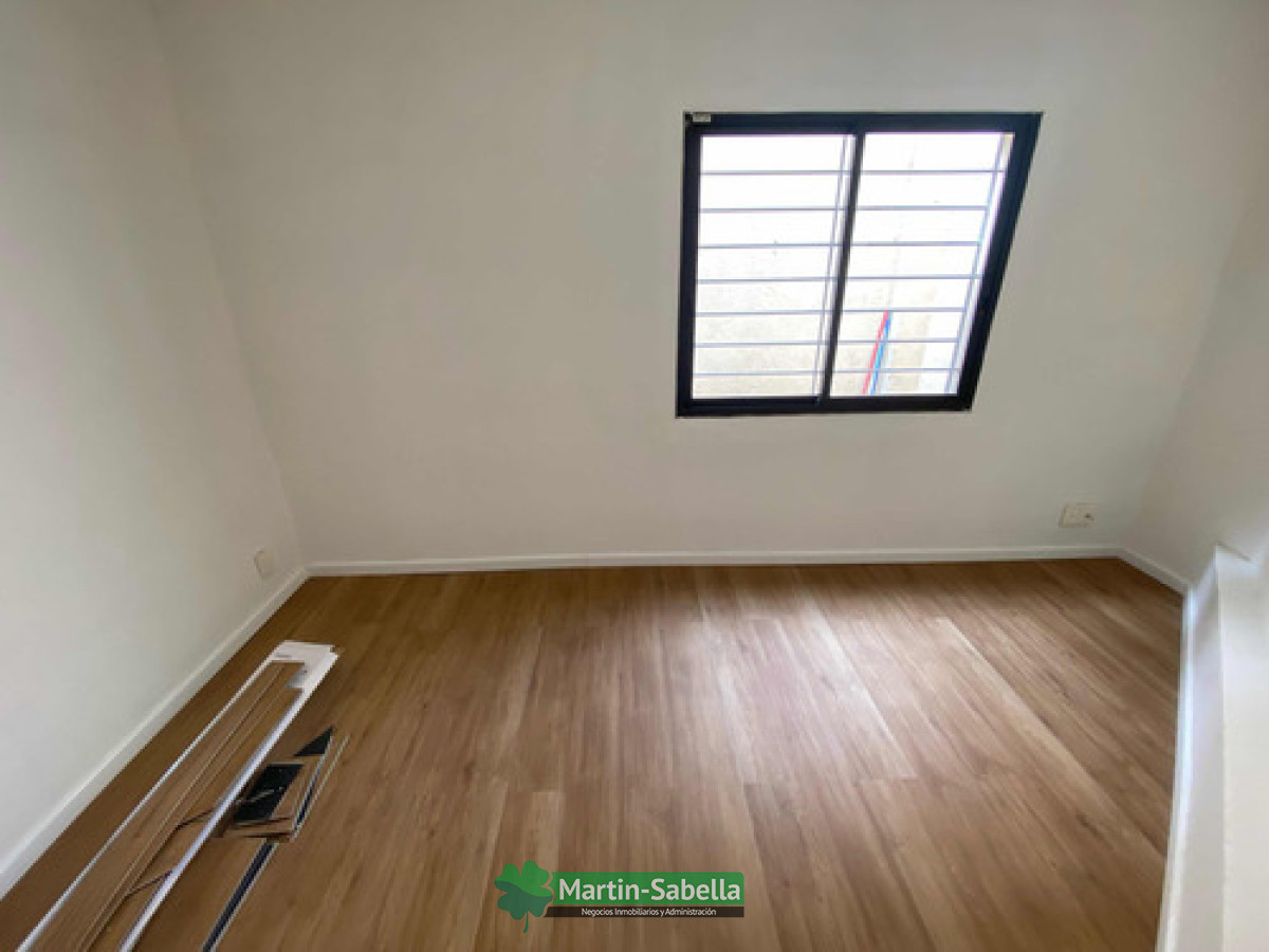 Casa ID.19 - Casa En Alquiler Cordon 2 Dormitorios Con Patio