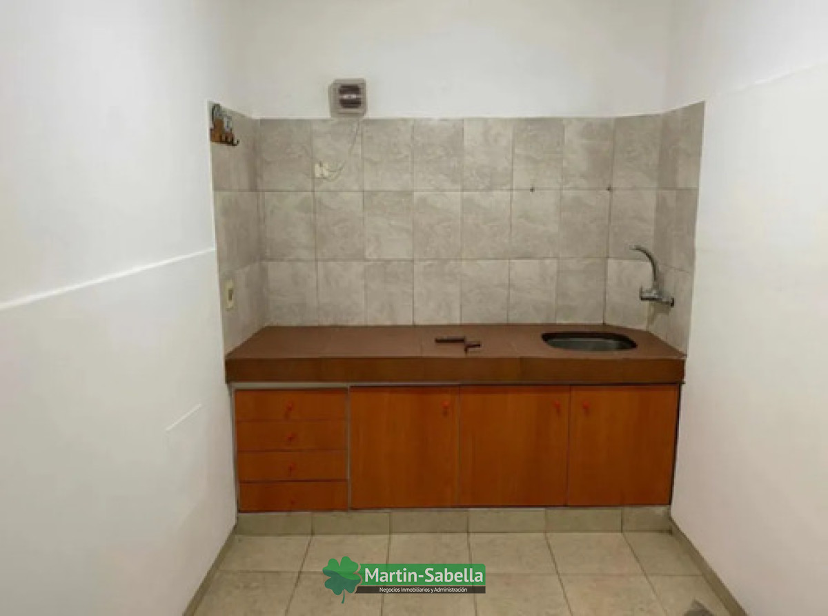 Casa ID.557/Casa-en-alquiler--La-Blanqueada- - Casa en alquiler - La Blanqueada 