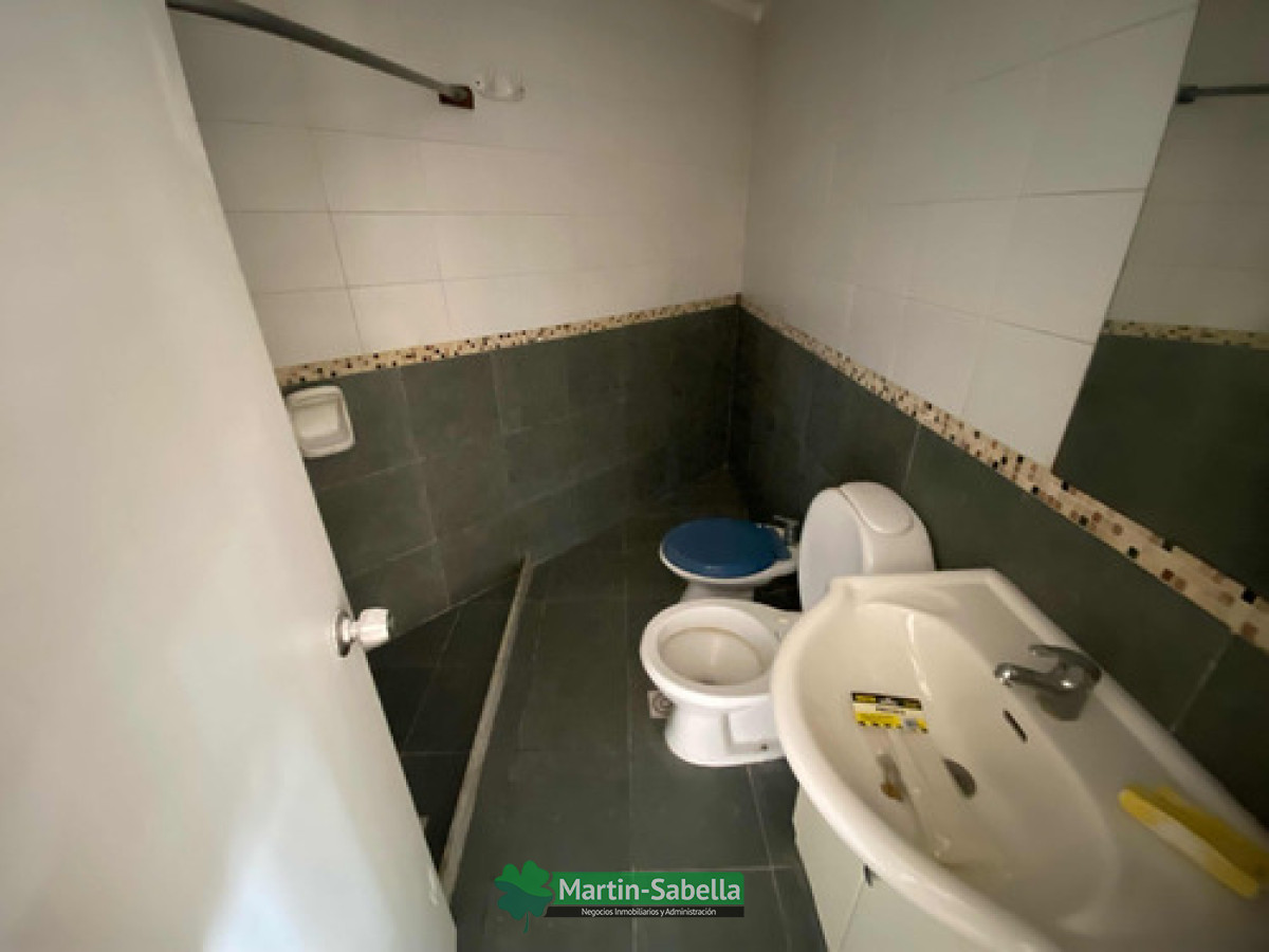 Casa ID.19 - Casa En Alquiler Cordon 2 Dormitorios Con Patio
