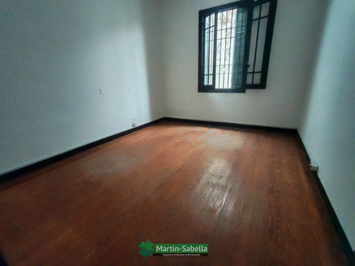Casa ID.566/Casa-en-Alquiler--Pocitos- - Casa en Alquiler - Pocitos 