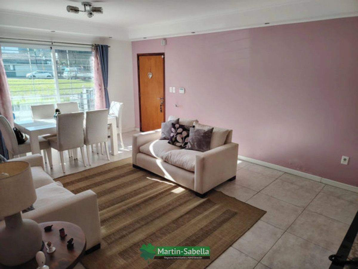 Casa ID.535/Casa-en-Venta--Malvin- - Casa en Venta - Malvin 