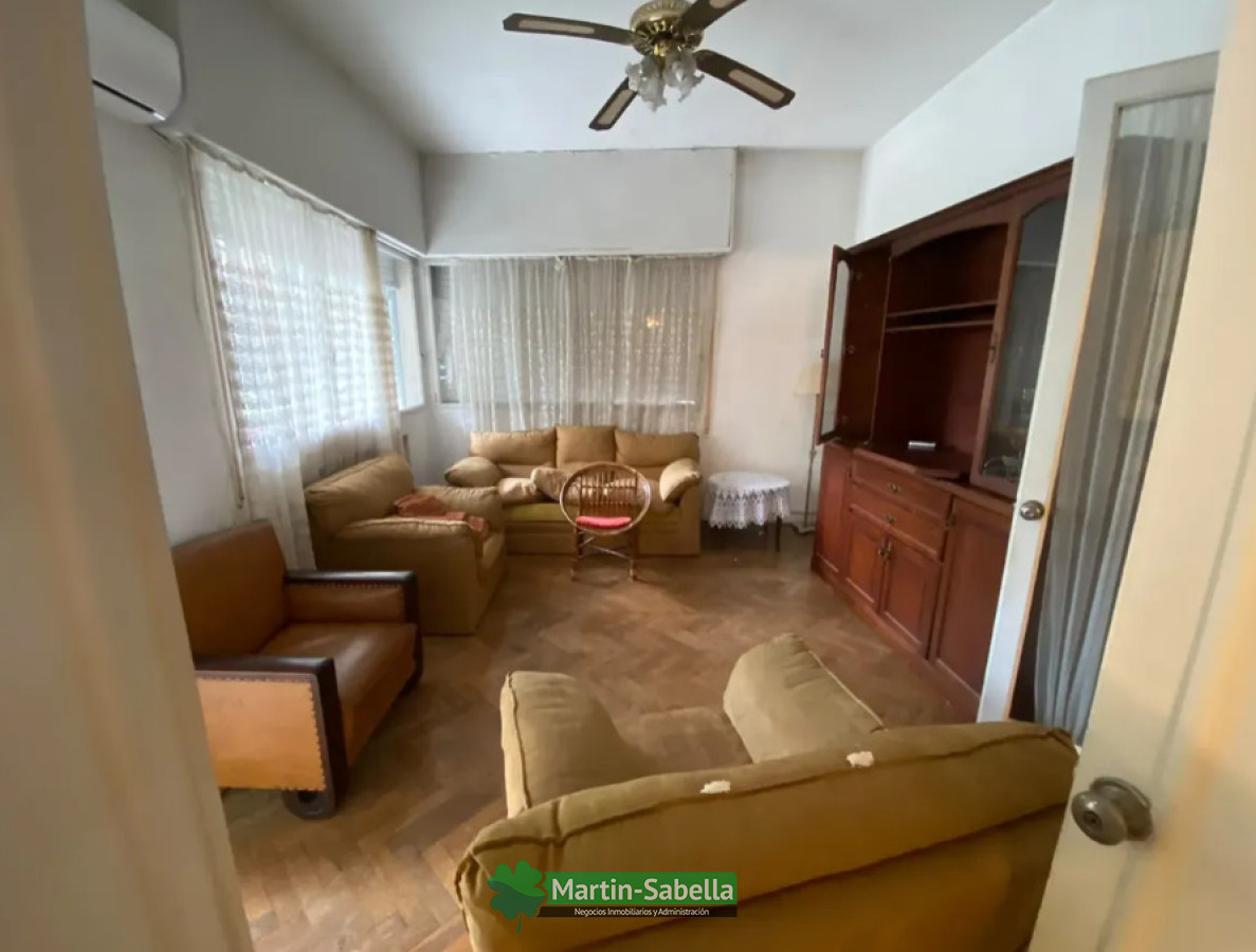 Casa ID.527/Casa-en-Venta--Pocitos- - Casa en Venta - Pocitos 