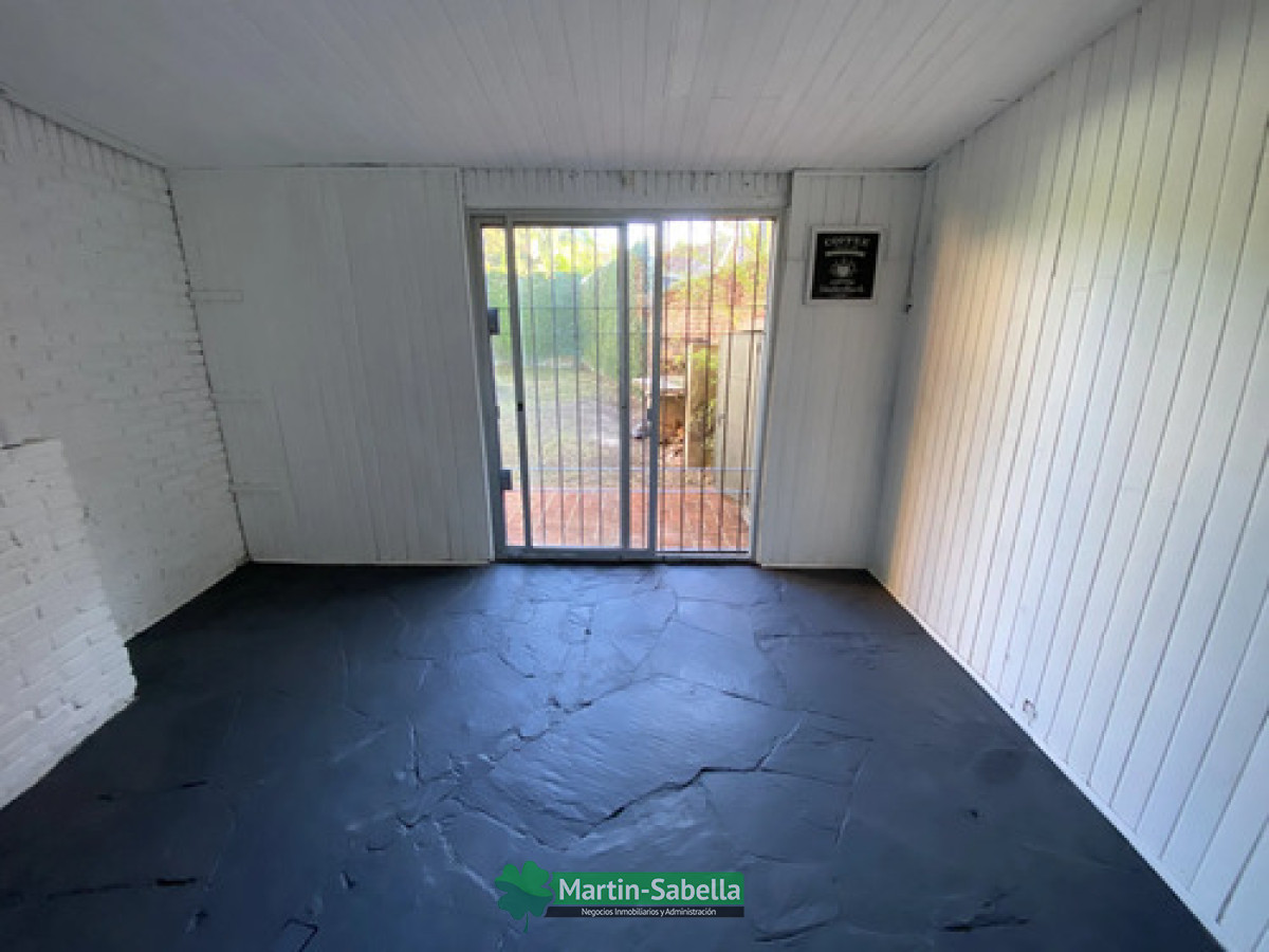 Casa ID.473/Casa-en-Alquiler--Carrasco- - Casa en Alquiler - Carrasco 