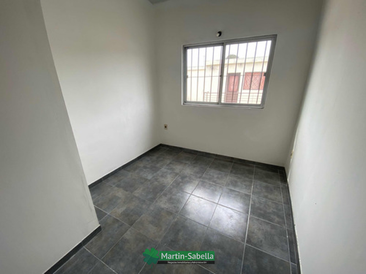 Casa ID.2 - Casa Propiedad Horizontal Duplex  Al Fondo Malvin Lado Norte A 1  Cuadra De Av. Italia 