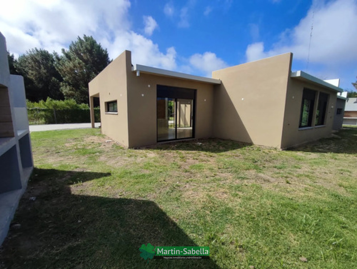 Casa ID.369/Casa-en-alquiler--El-Pinar,-Canelones- - Casa en alquiler - El Pinar, Canelones 