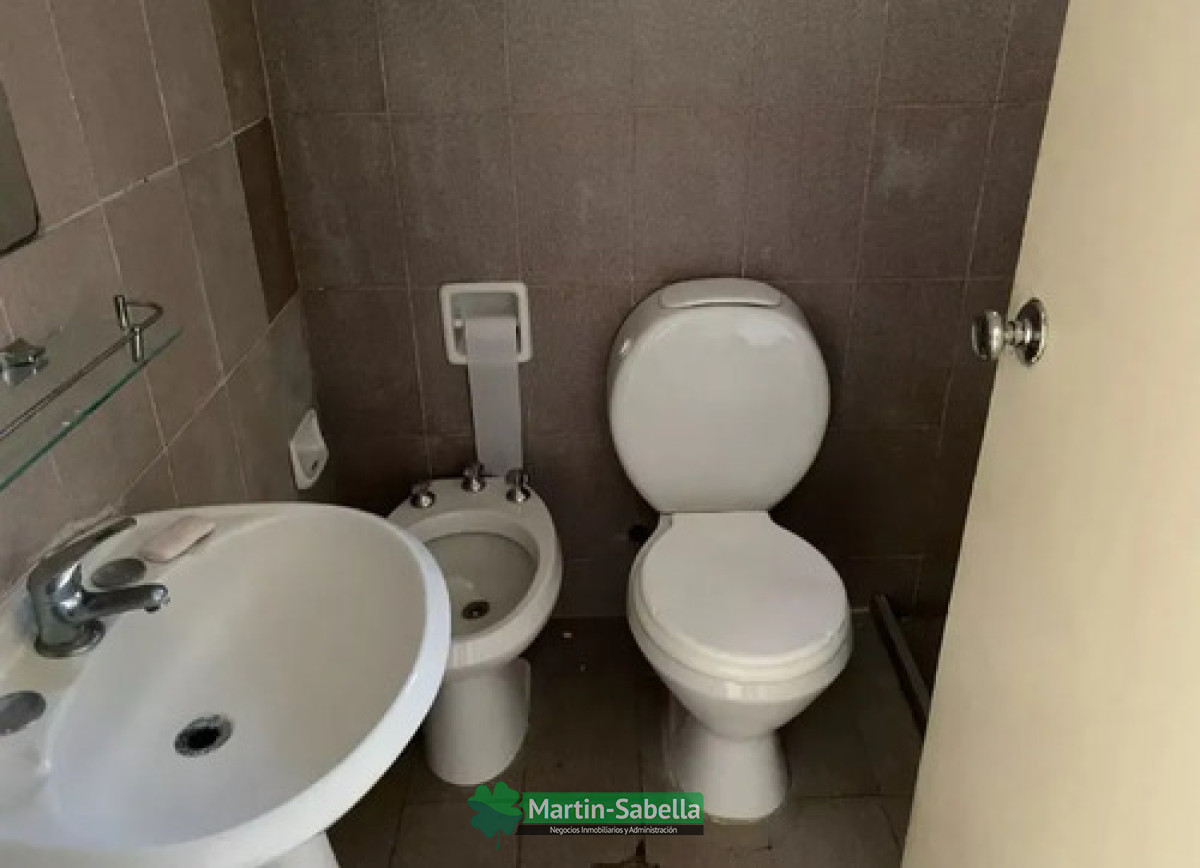 Casa ID.380/Casa-en-alquiler--La-Comercial- - Casa en alquiler - La Comercial 